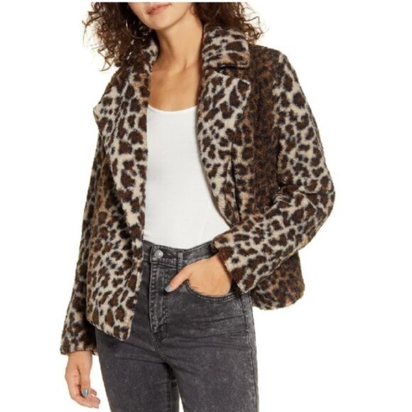 Maralyn & Me Leopard Teddy Jacket - Picture 2 of 8